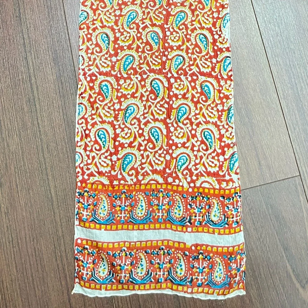 🔥 vintage 1970’s silk scarf
